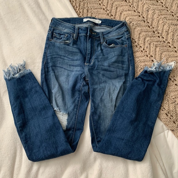 Denim - HIDDEN distressed blue jeans